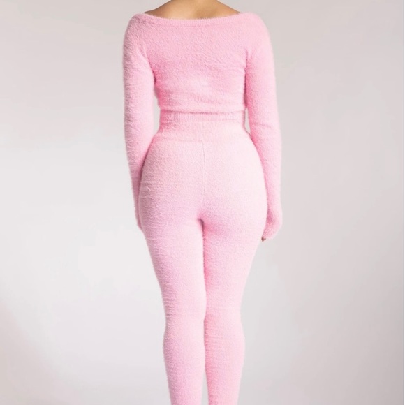 Luna Pink Soft meshki Outfit - Picture 2 of 5